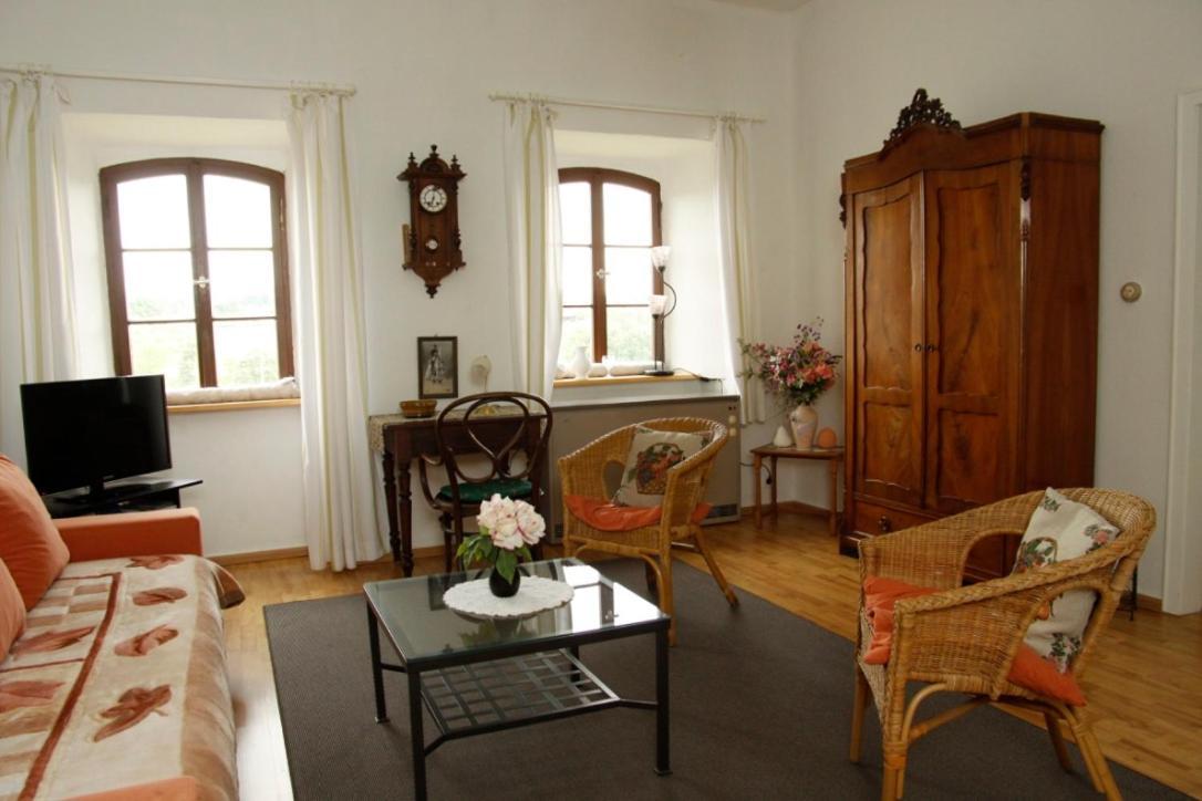 Kapelle - Urlaub Auf Dem Weingut Διαμέρισμα Maring-Noviand Εξωτερικό φωτογραφία